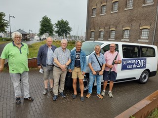 chauffeurs Shuttlebus museum